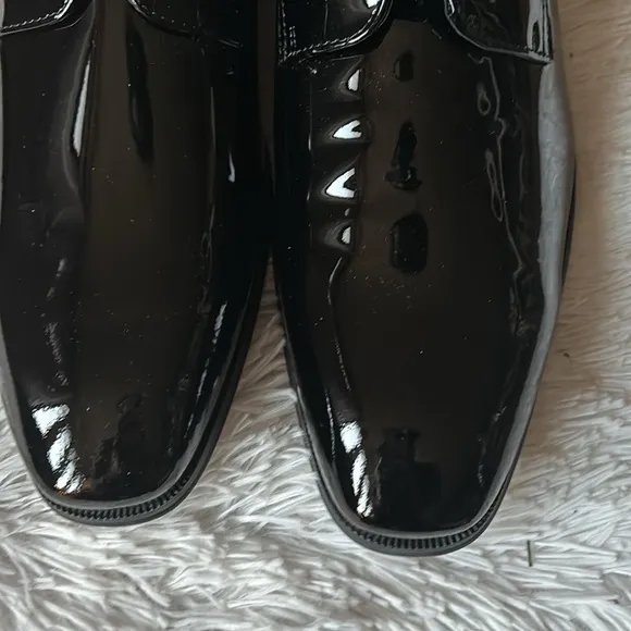 New men’s Sz 11  black patent leatherTux Plain Toe sophisticated Oxford shoes