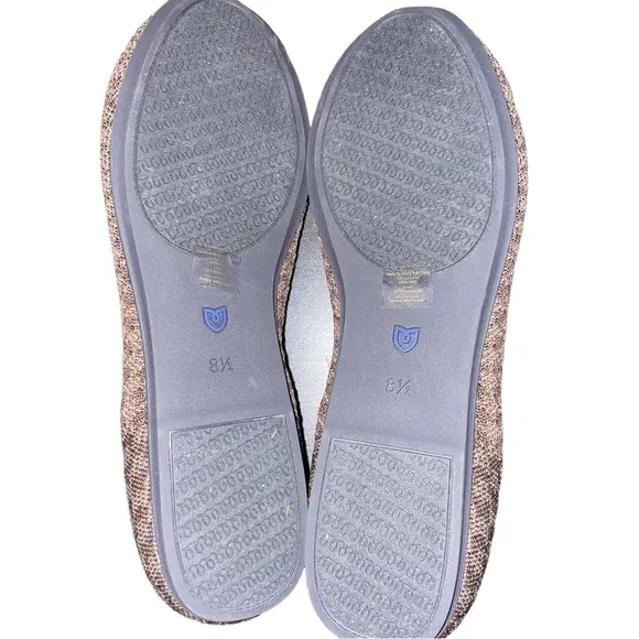 New Rothy's Brown Houndtooth Limited Edition Round Toe Flats