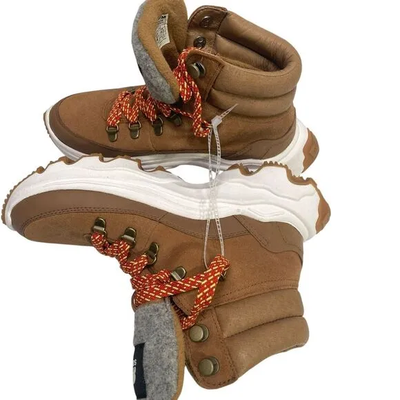 NEW SOREL Kinetic Breakthru Conquest Lace Up Sneaker Boots in Tan Size 7.5