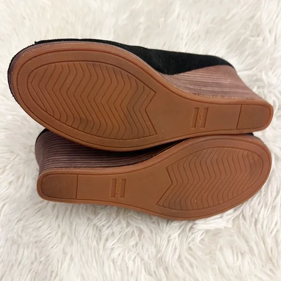 NEW TOMS Michelle Black Brown peep toe wedges sandals women size 6