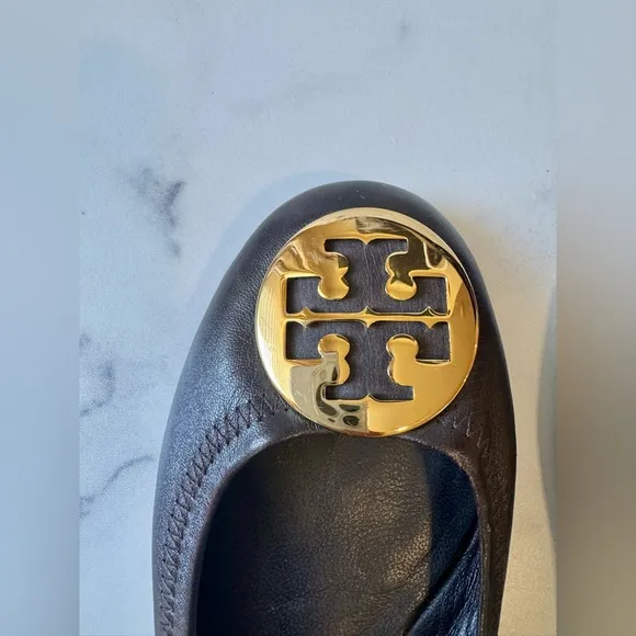 NEW Tory Burch Black Leather Ballet Flats with Gold Logo – Size 7.5