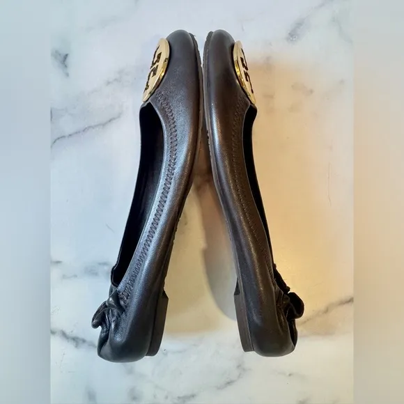 NEW Tory Burch Black Leather Ballet Flats with Gold Logo – Size 7.5