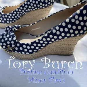 New Tory Burch Polka Dot Wedges Nautical Bow Wedges Boat Summer Spring Sandals