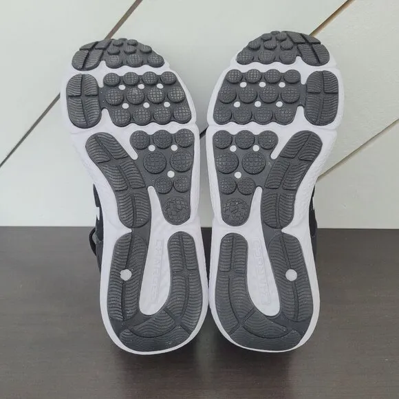 NEW Under Armour Men's Charged Assert Size 10 Runing Shoes Black// 12PT