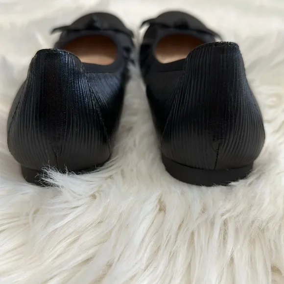 NEW Vionic Amorie Black Wavy Leather Slip On Ballet Flats Womens 7.5