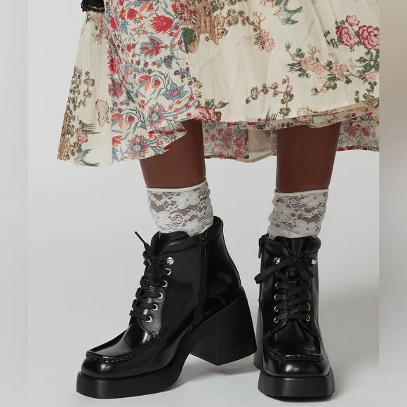 NEW☄️Vagabond Shoemakers Brooke Lace-Up Square Toe Ankle Boot, Black Size 8