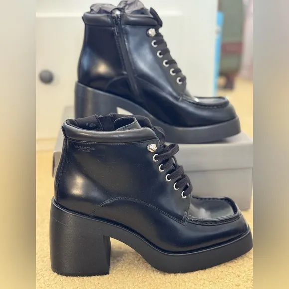 NEW☄️Vagabond Shoemakers Brooke Lace-Up Square Toe Ankle Boot, Black Size 8