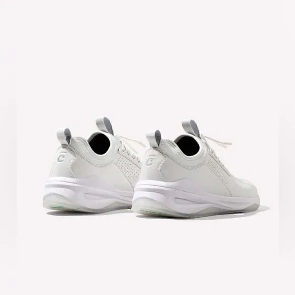 New w/o box Clove Classic White Shoes