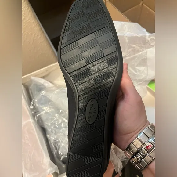 NIB Anne Klein shoes in size 9
