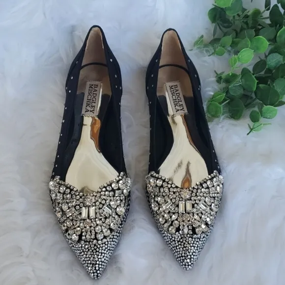 NIB Badgley Mischka Quinn Satin Butterfly Toe/ Embellished Dress Flats, Size 6
