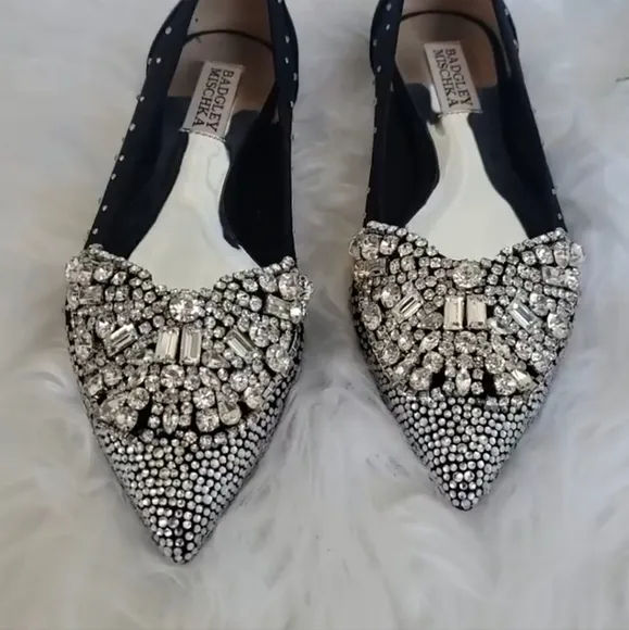 NIB Badgley Mischka Quinn Satin Butterfly Toe/ Embellished Dress Flats, Size 6