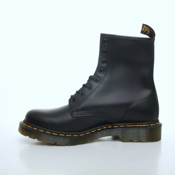 NIB Dr. Martens 1460 Women's Smooth Leather Lace Up Boots