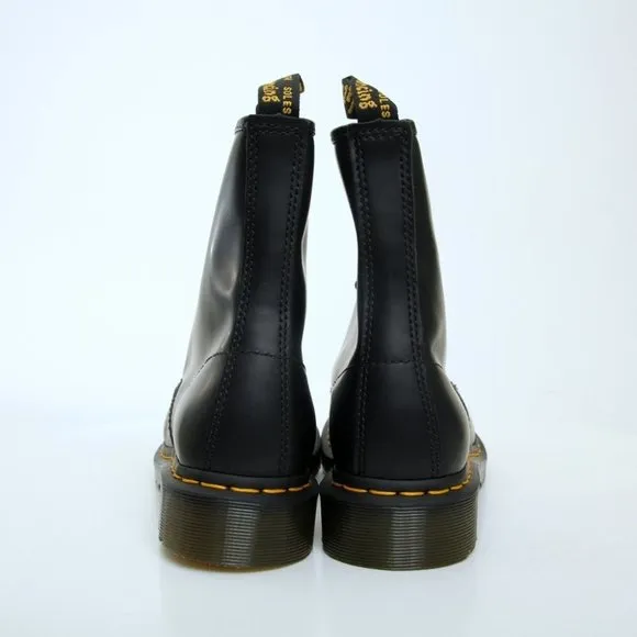 NIB Dr. Martens 1460 Women's Smooth Leather Lace Up Boots