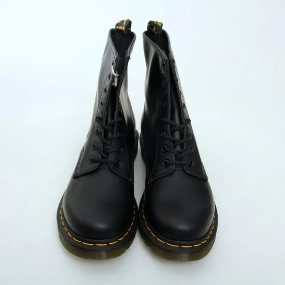 NIB Dr. Martens 1460 Women's Smooth Leather Lace Up Boots