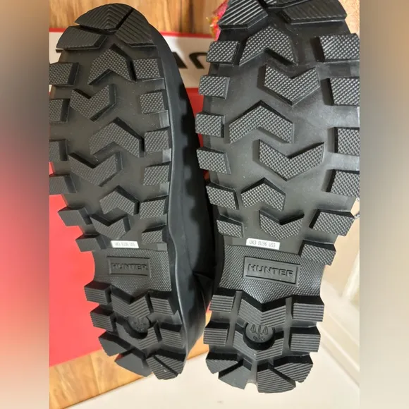 NIB HUNTER Explorer Insulated Lace Up Commando Boots