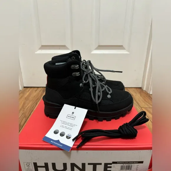 NIB HUNTER Explorer Insulated Lace Up Commando Boots