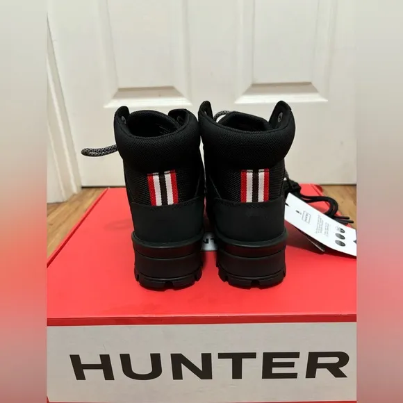 NIB HUNTER Explorer Insulated Lace Up Commando Boots