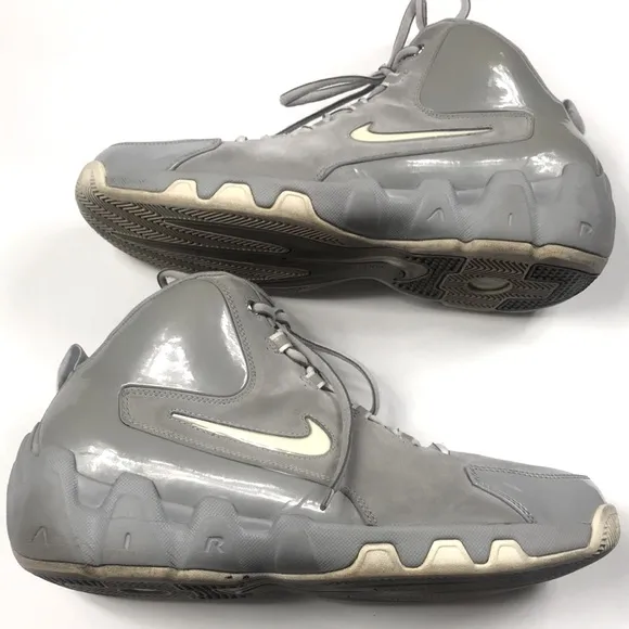 NIKE AIR 040810 CLASSIC 2004 BASKETBALL ATHLETIC FLIGHT MEN SHOES SIZE 11.5