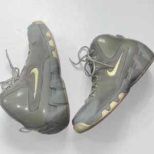 NIKE AIR 040810 CLASSIC 2004 BASKETBALL ATHLETIC FLIGHT MEN SHOES SIZE 11.5