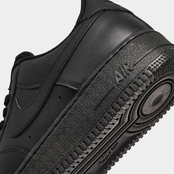 NIKE AIR FORCE 1 LOW MEN'S CASUAL SHOES | Color: Black | NEW/NWOB!!👟🖤👟