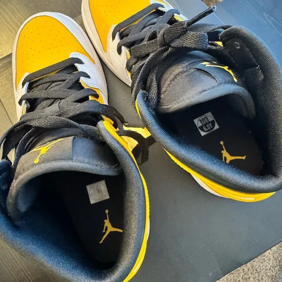 Nike Air Jordan 1 Mid Kids Shoes - Yellow and White