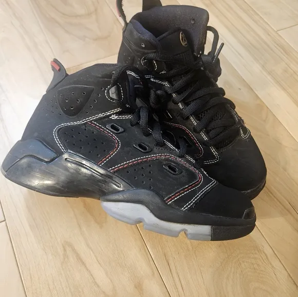 Nike Air Jordan basketball shoes boys 4