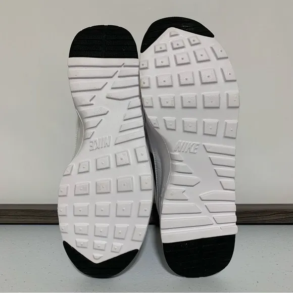 Nike Air Max Thea Sneaker-Size 6 NWOT