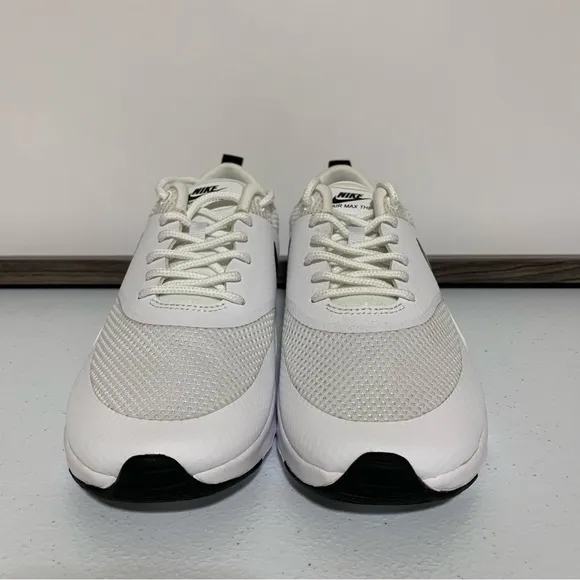 Nike Air Max Thea Sneaker-Size 6 NWOT
