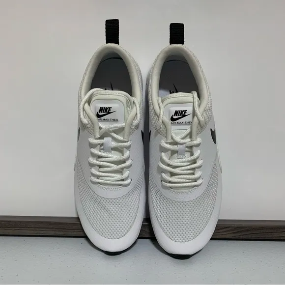 Nike Air Max Thea Sneaker-Size 6 NWOT