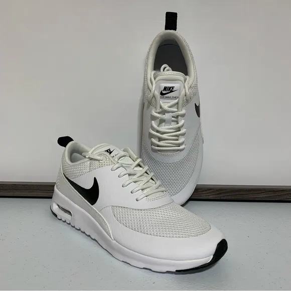 Nike Air Max Thea Sneaker-Size 6 NWOT