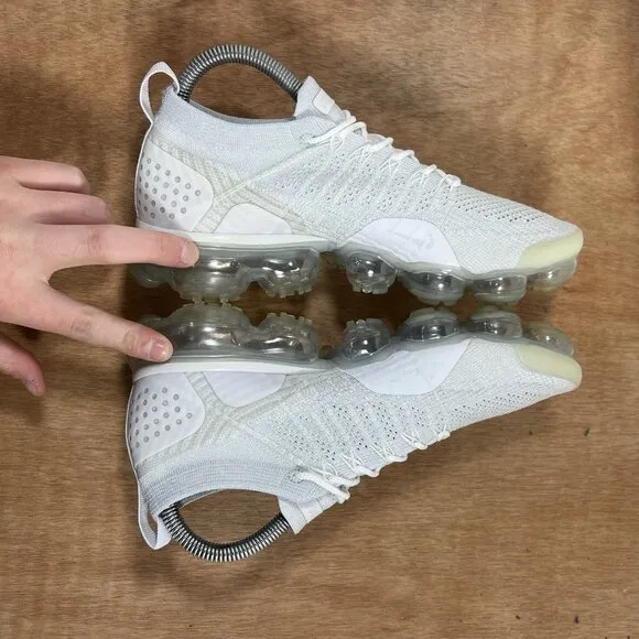 Nike Air Vapormax Flyknit 2 Women Size 8.5 White Vast Grey Running 942843-105
