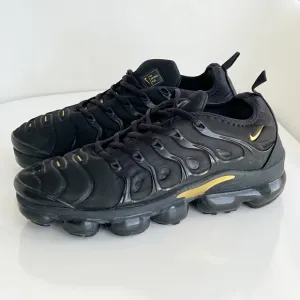 Nike Air Vapormax Plus Sneakers Metallic Gold Black Streetwear Shoes Size 11