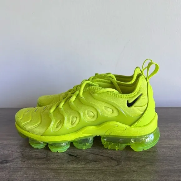 Nike Air VaporMax Plus Tennis Ball Yellow Women's Shoe Size 7.5