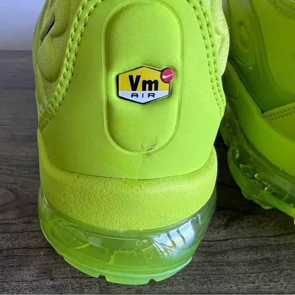 Nike Air VaporMax Plus Tennis Ball Yellow Women's Shoe Size 7.5
