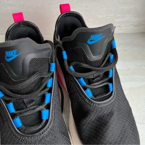 Nike AirMax Motion 2 running shoes Black Pink Size 6.5