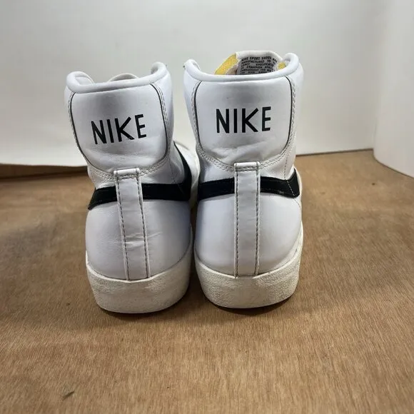 Nike Blazer Mid 77 Men Size 11.5 Vintage Athletic White Shoe Sneaker BQ6806-100