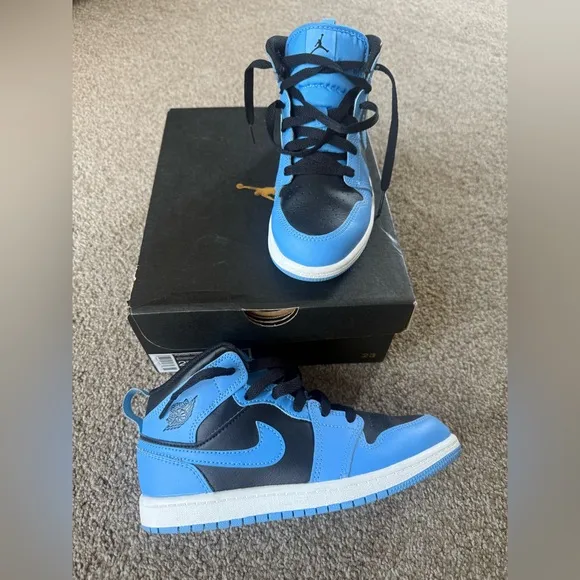 Nike Boys Air Jordan 1 Mid DQ8424-401 Blue Basketball Shoes Sneakers Size 2.5Y