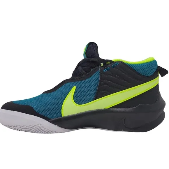 Nike Boy's Team Hustle D 10 (Big Kid ) Tennis size 6