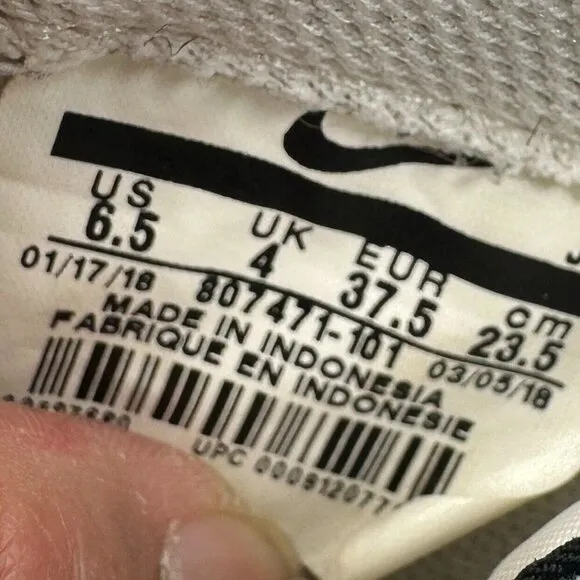 Nike Classic Cortez Leather White Black Women Sneaker Shoes 807471-101 Size 6.5