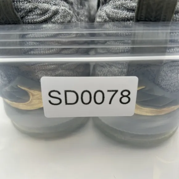 Nike LeBron 15 Shoes Unisex Sz 4Y Gray 922811-005 Basketball Flyknit 2017