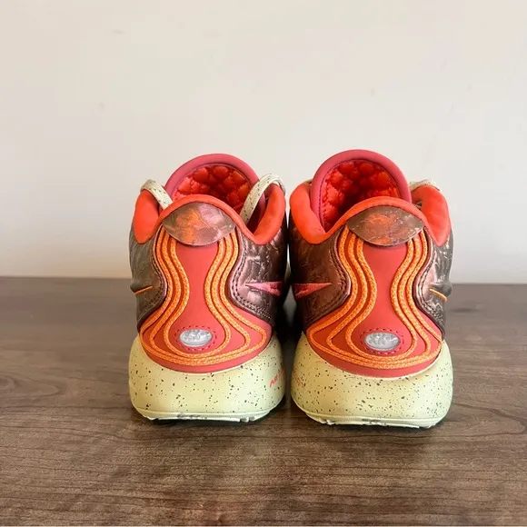 Nike Lebron XXI Queen Conch Men's Shoe Size 6.5 SKU#243597