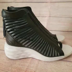 Nike lunarlon wedges sandal Rare Size‎ 6.