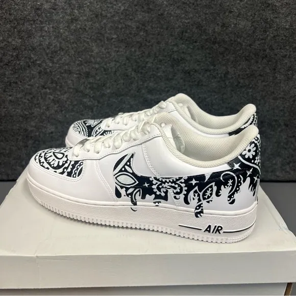 Nike Men’s Air Force 1 Custom “Bandana Drip” Shoes Size 9.5