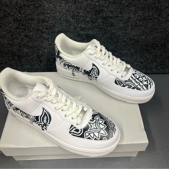 Nike Men’s Air Force 1 Custom “Bandana Drip” Shoes Size 9.5
