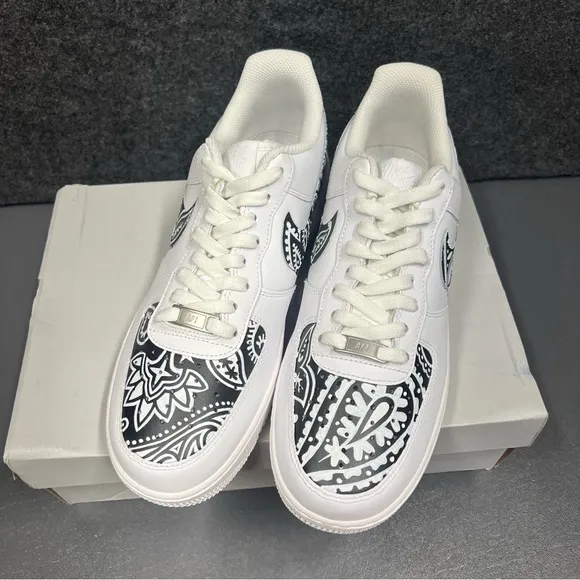 Nike Men’s Air Force 1 Custom “Bandana Drip” Shoes Size 9.5