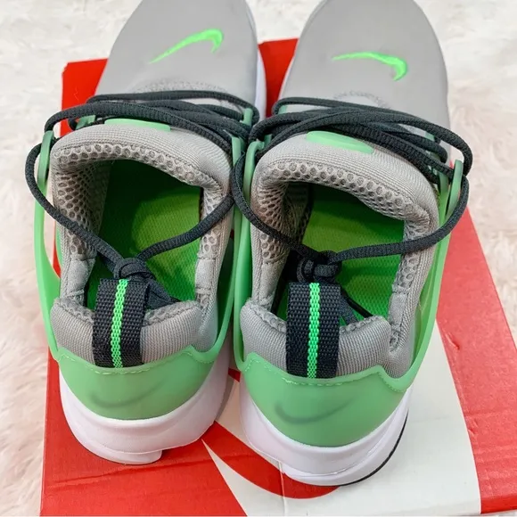 Nike Presto Grade school boy running shoes smoke gray black green strike
