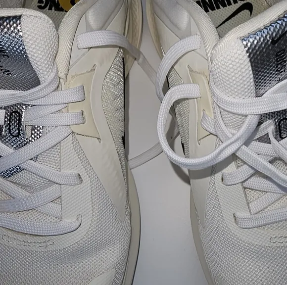 Nike Quest 5 Road Running Shoes