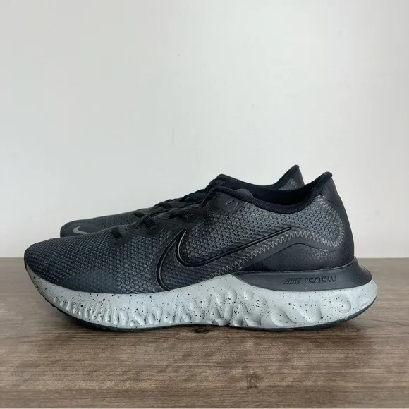 Nike Renew Run Anthracite Black Cool Grey Men's Shoe Size 11.5 #B1525