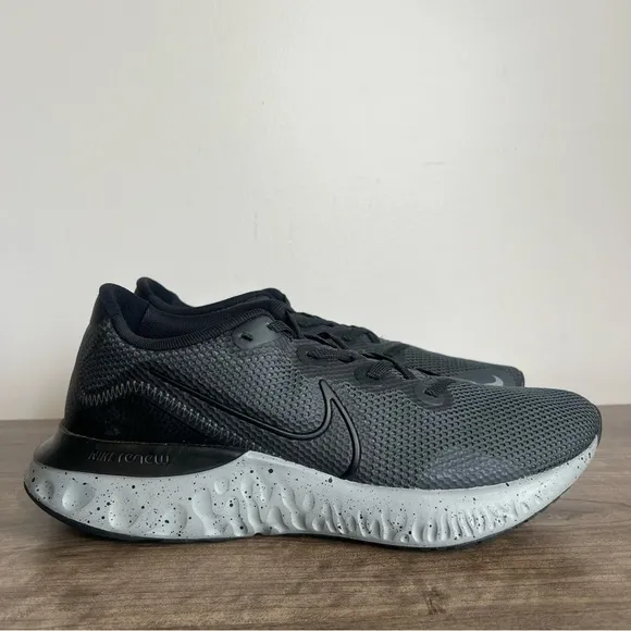 Nike Renew Run Anthracite Black Cool Grey Men's Shoe Size 11.5 #B1525