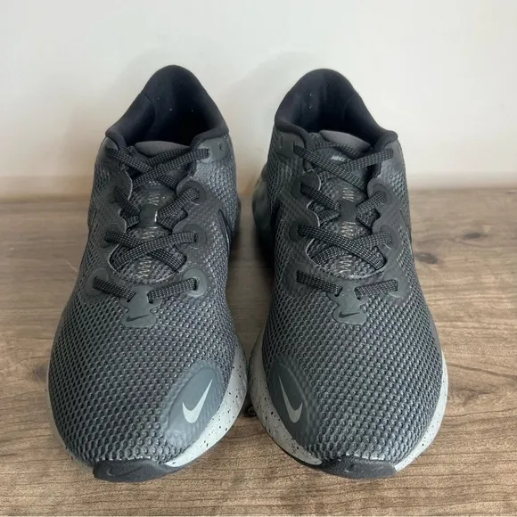 Nike Renew Run Anthracite Black Cool Grey Men's Shoe Size 11.5 #B1525